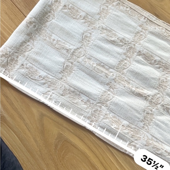 TABLE RUNNER - Picture 5 of 6